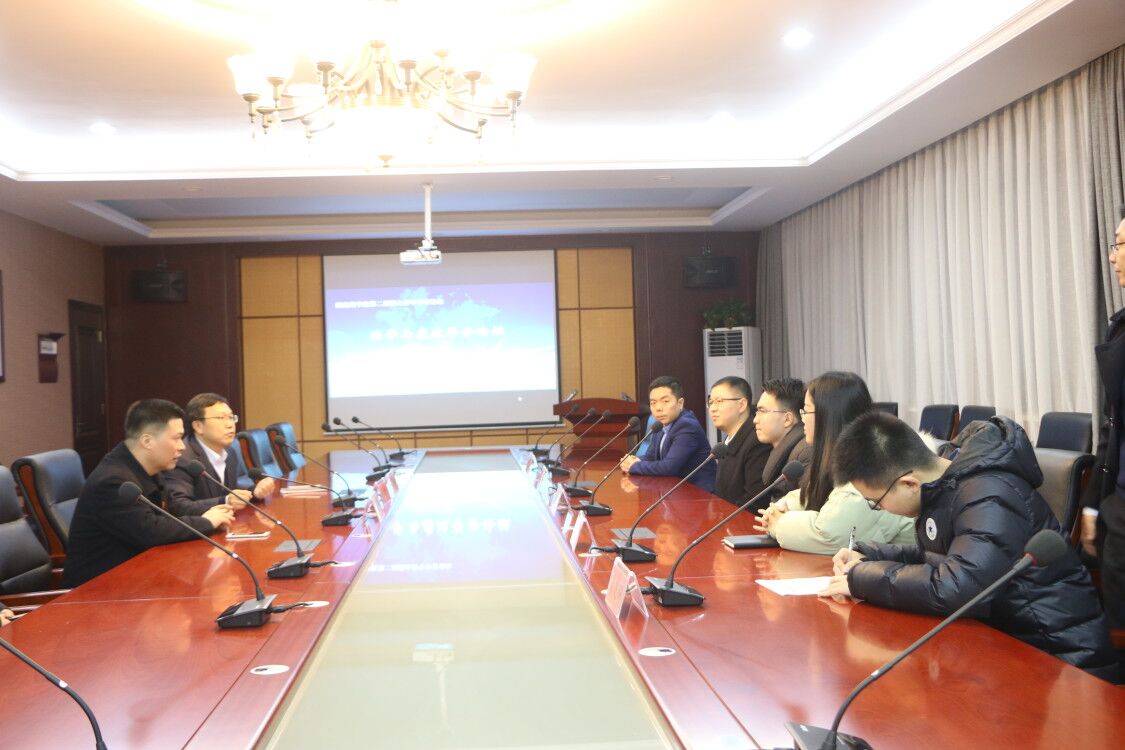 第二届麓山青年学者论坛——法学与廉政学分论坛顺利召开3