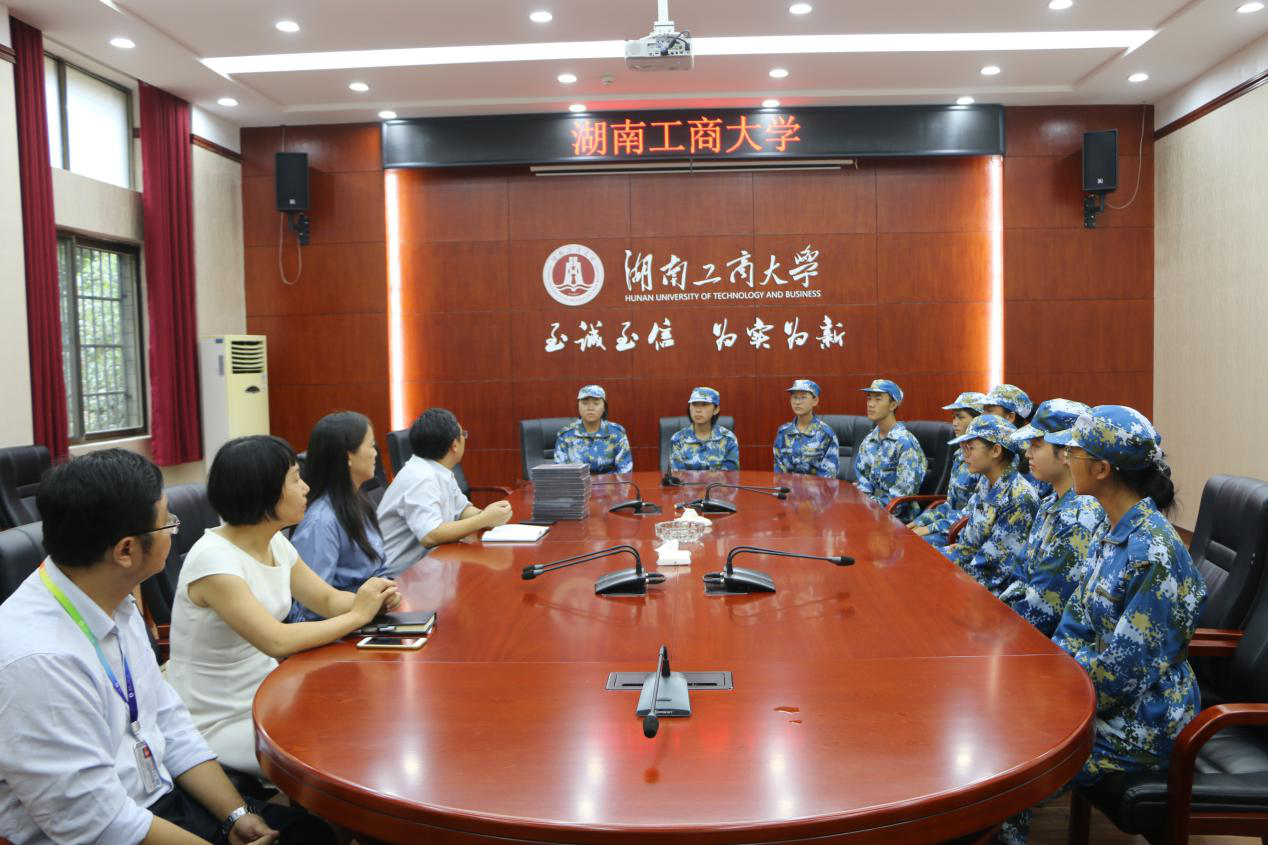 情系学生 传递温暖1